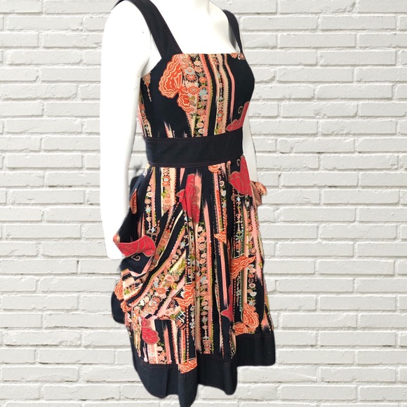 Butterfly and magic pocket summer dress ๐ฆ - Picture 2 of 5